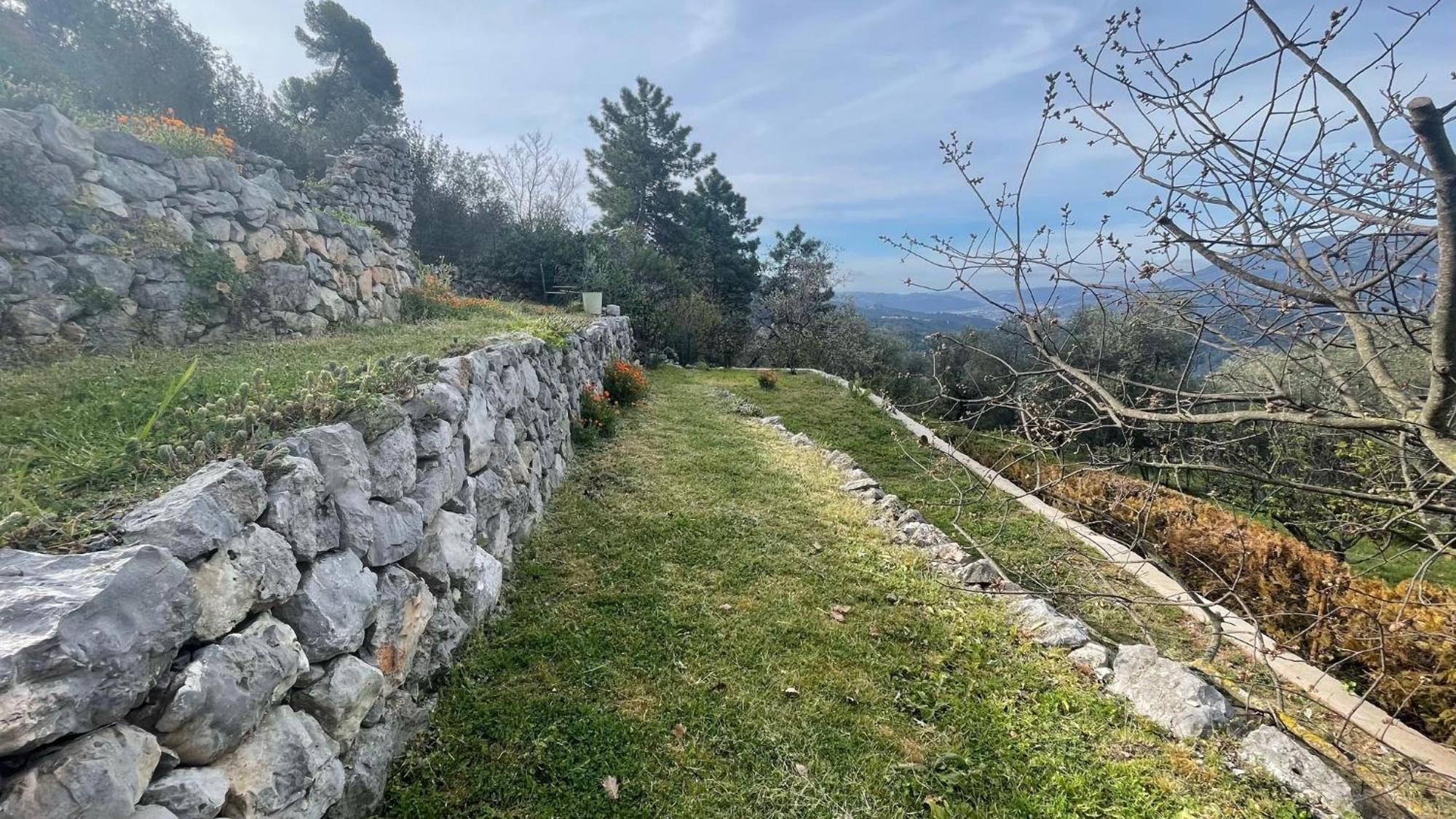 Rez De Jardin, Entre Mer Et Montagne Levens Екстер'єр фото