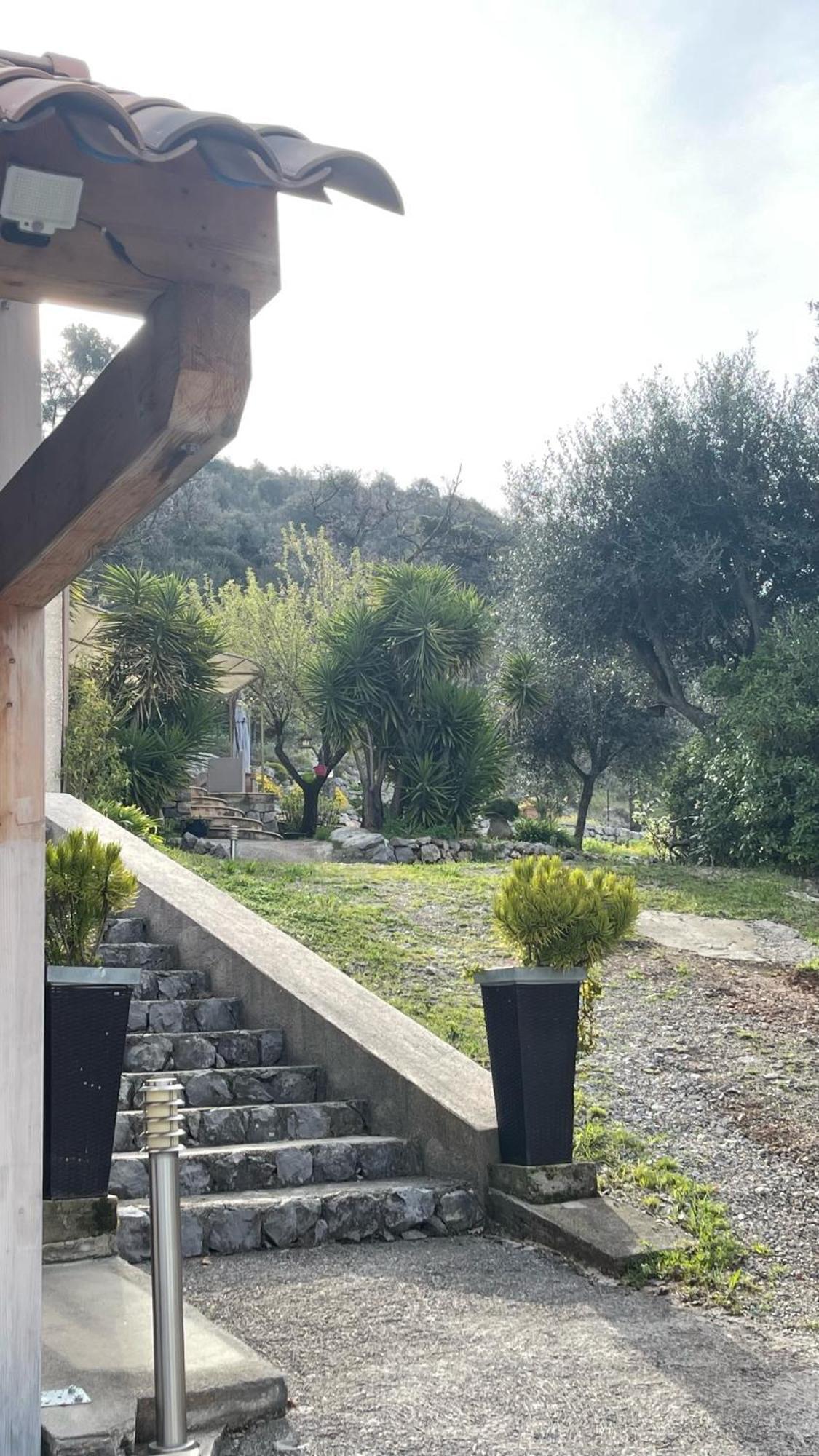 Rez De Jardin, Entre Mer Et Montagne Levens Екстер'єр фото